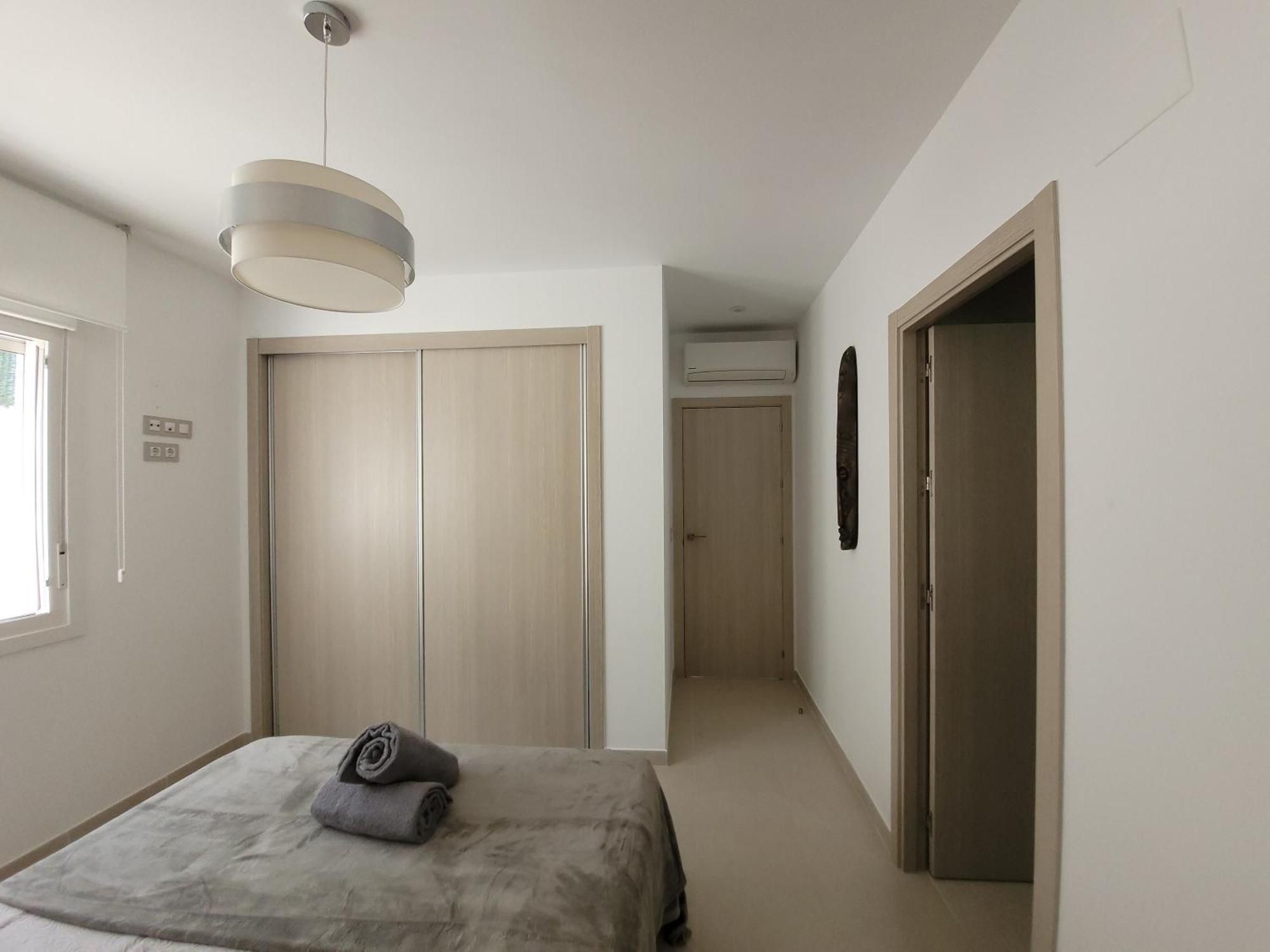 Chalet Adosado Acogedor Busot Alicante Exterior photo