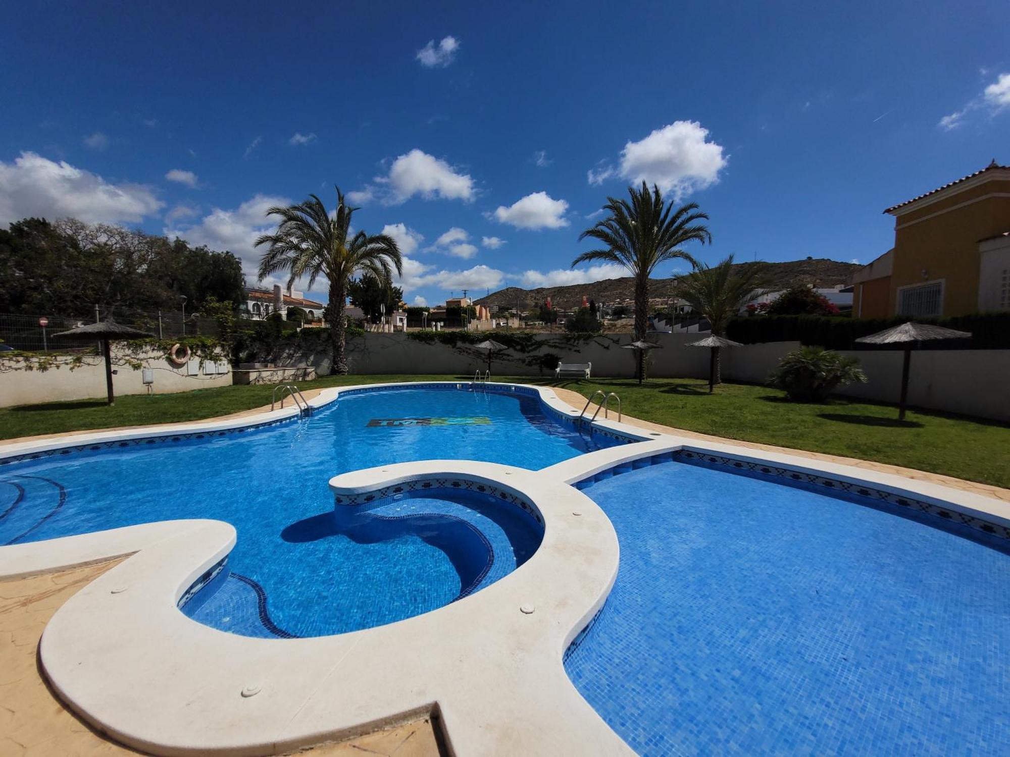 Chalet Adosado Acogedor Busot Alicante Exterior photo