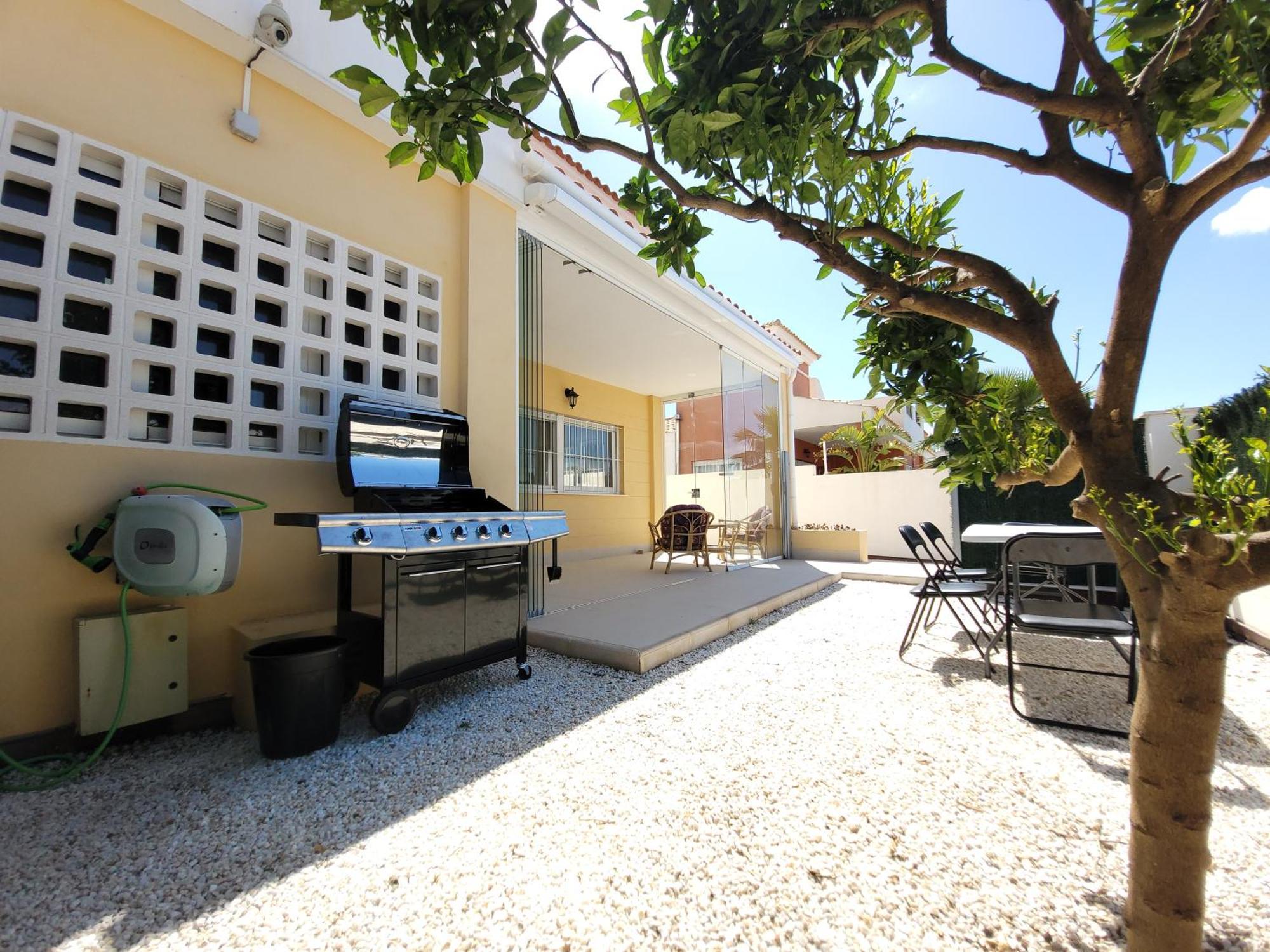 Chalet Adosado Acogedor Busot Alicante Exterior photo