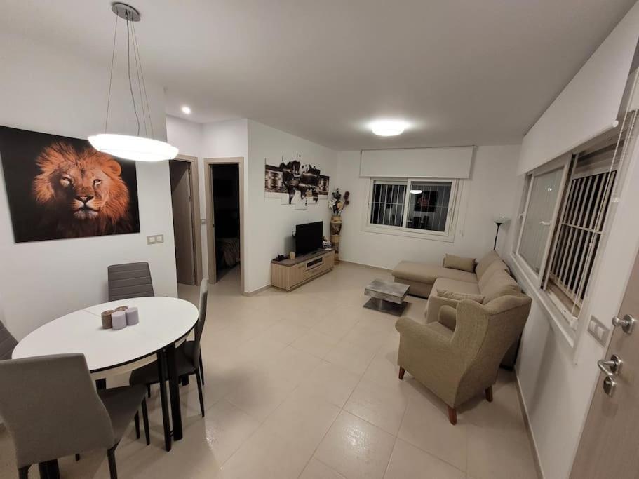 Chalet Adosado Acogedor Busot Alicante Exterior photo